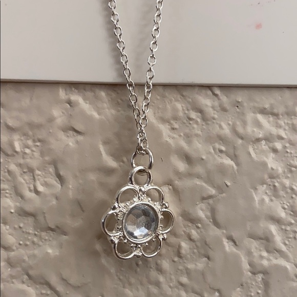 Beautiful light blue silver flower necklace - Picture 1 of 2